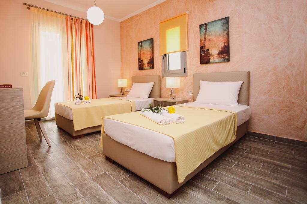 Ionian Diamond Villas Mikros Gialos Luaran gambar